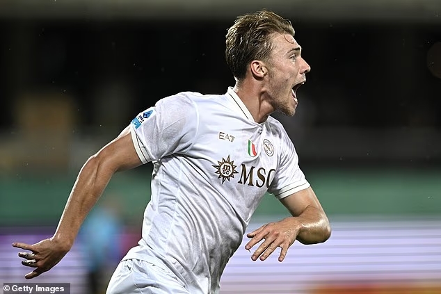 Rasmus Højlund biography: Who is Højlund? 28 Rasmus Højlund, Rasmus Højlund biography, Who is Hojlund, Manchester United striker, Danish footballer