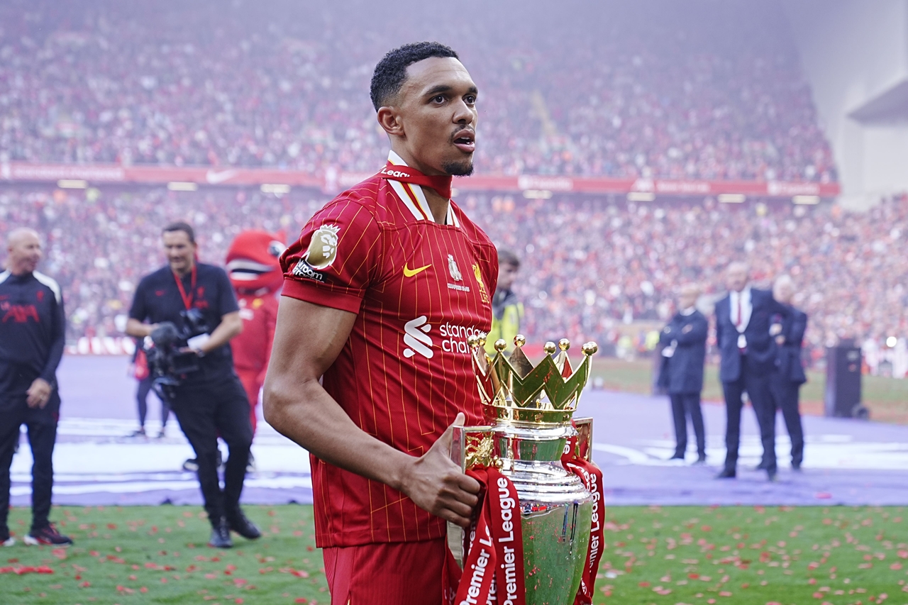 Trent Alexander-Arnold, biography of Trent Alexander-Arnold, Liverpool, Real Madrid, right-back, England national team, UEFA Champions League