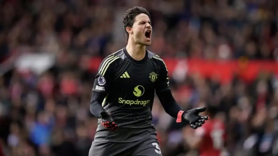 Senne Lammens, Manchester United, Lammens debut MU, young Manchester United goalkeeper, Premier League, Senne Lammens debut