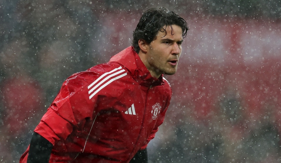 What We Saw in Lemmens’ 90 Minutes 25 Lemmens, Senne Lemmens, MU, Manchester United, Sunderland, Amorim, Premier League, MU goalkeeper, MU debut