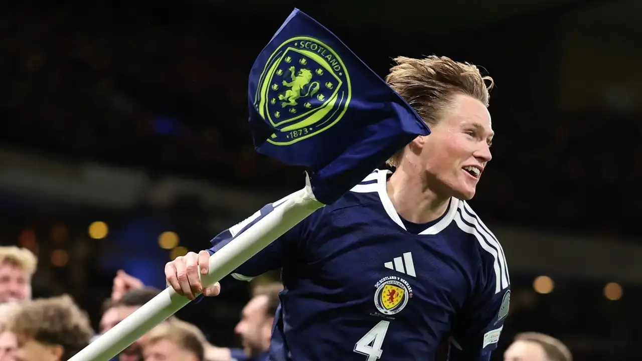 Premier League goes wild over Scott McTominay
